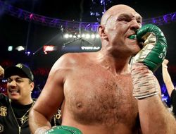 фото - Передумал: Тайсон Фьюри планирует боксировать до 40 лет