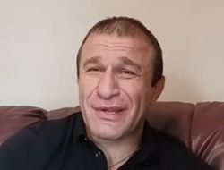 фото - «Усик — лучший боксёр». Интервью Хурцидзе — о тюрьме, бойцах и будущем