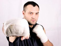 фото - Кристиан Хаммер без особого усердия победил ленивого Кевина Джонсона