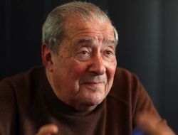 фото - Боб Арум забеспокоился о бое Ломаченко в Англии — всё из-за Уайта