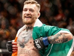 фото - UFC 205: Конор Макгрегор уничтожил Эдди Альвареса