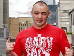 фото - Адам Ковнацки: В побоище с Арреолой судьи не понадобятся