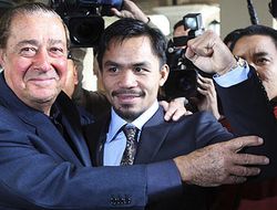 фото - Арум: Пакьяо изобьёт Альвареса так же, как Де Ла Хойю