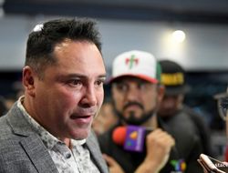 фото - Многомиллионный иск Канело Альвареса. Мнение Оскара Де Ла Хойи