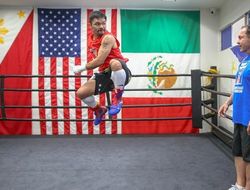 фото - Гвоздик в Париже, Ковалёв признаётся в любви, Холлоуэй откручивает пробку взмахом ноги — соцсети