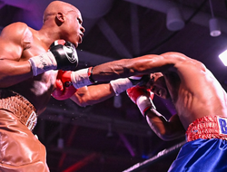 фото - Полутяжёлый проспект-клэш: Оберлтон нокаутировал Берроа