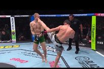Махачев прошёл Гэрри. Видео лучших моментов UFC 330
