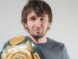 фото - UFC: Забит Магомедшарипов бросил вызов Артёму Лобову