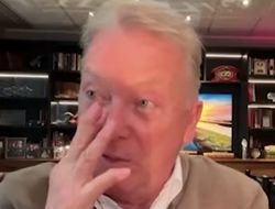 фото - «Если Уордли побьёт Усика…» Уоррен представил масштабы апсета