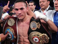 фото - Эстрада и Куадрас устроили крутой махач, оба падали. Чемпион победил досрочно