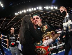 фото - Камбосос угорает над Хэйни. Ломаченко есть чем ответить: фото