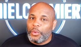 Стриклэнд обречён? Кормье поделился слухами из кемпа Чимаева