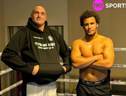 фото - Назван соперник Итаумы. «Будущее хэвивейта» выступит в шоу Фьюри-Усик