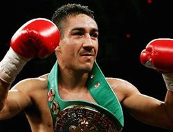 фото - Умберто Сото переработал Брэндона Риоса, Шахрам Гиясов победил джорнимена