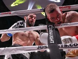 фото - Артур Бетербиев сравнил Джо Смита со своим предыдущим оппонентом
