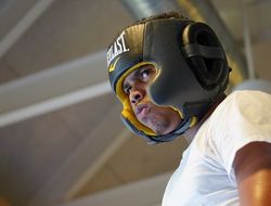 фото - Стивенсон: У меня такой же IQ в боксе, как у Ломаченко, но я его побью — он стареет