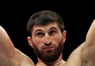 UFC Абу-Даби. Анкалаев избил беспомощного Гуськова