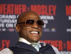 фото - Мэйуэзер: «Не злитесь на меня, я просто лучше Пакьяо»