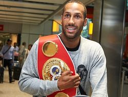 фото - Дигейл отстоял титул, с трудом перебоксировав Медину