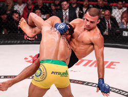 фото - Результаты Bellator 286: Фрейре отстоял титул, Макки победил Карлайла