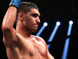 фото - Сулейман не видит проблемы в том, что пояс WBC разыграют «недовески»