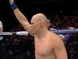 фото - Гуськов уничтожил Крылова на UFC on ABC 9