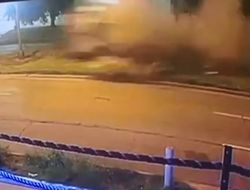 фото - Появилось видео жуткого ДТП со Спенсом: авто кувыркается на дороге и обочине