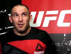 фото - Алексей Олейник заменит Волкова в бою с Оверимом на UFC в Петербурге