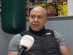 фото - «Против пикового Фьюри у Усика нет шансов». Тренер встал на защиту Тайсона