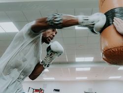 фото - Джошуа подерётся с Фьюри. Заявление AJ