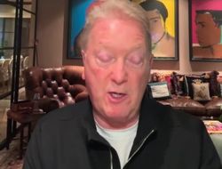 фото - Шоу Чисоры? Уоррен о том, выступит ли Итаума в декабрьском карде