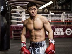 фото - Украинец Арнольд Хегай подписал контракт с заокеанским промоутером