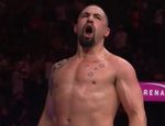 Уиттакер избил и остановил Крылова на UFC 329