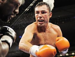 фото - Де Ла Хойя: Дари людям шоу — и места для расизма не останется