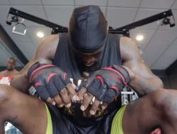 фото - Уайлдер выжал 150 кг, заорал и заухал на Фьюри: сделайте звук тише — видео 