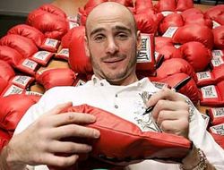 фото - Тренер Келли Павлика: «Брайану Вера потребуется спасательный жилет»