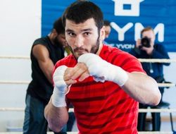 фото - Бетербиев планирует объединительные бои: Главное, чтобы на кону был титул