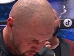 фото - Бывший соперник Усика проиграл второй бой в ММА