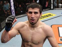 фото - UFC: Рустам Хабилов победил Леандро Силву