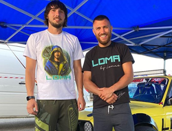 фото - Ломаченко снова первый, Тайсон бьёт мешок, а Бетербиев гадает на ромашке — соцсети 