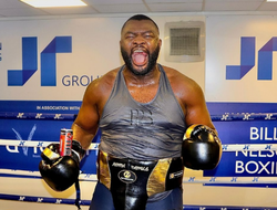 фото - Фьюри и юный проспект. Баколе показал бойцов, которые помогают в подготовке к Андерсону