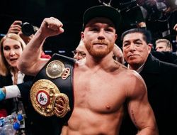 фото - WBA любезно разрешила Альваресу сохранить титулы в разных весовых категориях