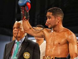 фото - Как Ломаченко. «Капитан» Маэстре во втором бою намял бока матёрому сопернику