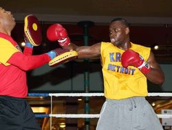 фото - Стивенсон vs Гвоздик: тренер канадца обещает «пригвоздить гвоздя»