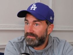 фото - «Не согласен с Усиком». Хирн отреагировал на срыв боя с Фьюри