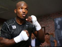 фото - Тимоти Брэдли принял решение завершить карьеру