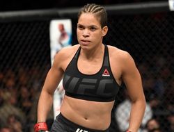 фото - Киборг сломан! Аманда Нуньеш уничтожила Кристиану Жустино