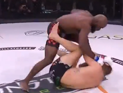 фото - Кори Андерсон – Райан Бейдер: видео брутального финиша боя