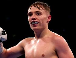 фото - Лучший в дивизионе! Эдвардс вырвал победу у Альварадо — видео