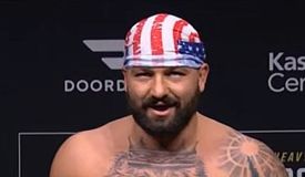 Жестокая жесть! Блейдс и Хокит устроили чуму в клетке на UFC 327